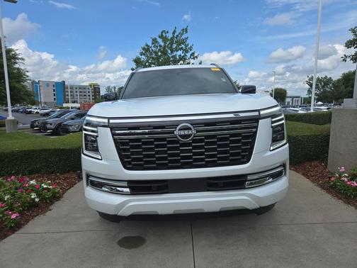 Everest White Pearl Tricoat 2025 Nissan Armada Platinum Reserve 4WD