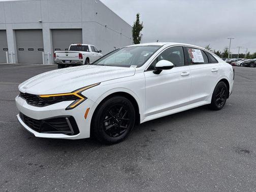 2025 Kia K5 LXS