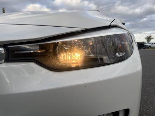2015 BMW 328 328i