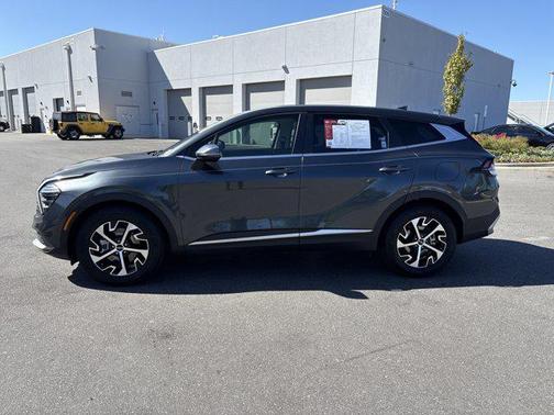 2025 Kia Sportage EX