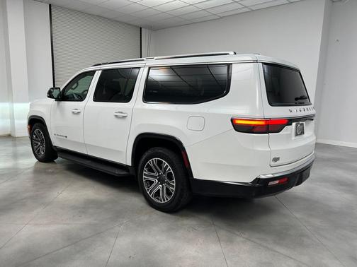 2024 Jeep Wagoneer L Series II 4x4