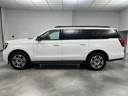 2025 Ford Expedition Max Active 4x4