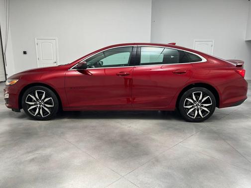 2024 Chevrolet Malibu FWD RS