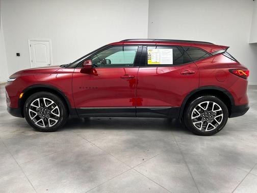 Radiant Red Tintcoat 2025 Chevrolet Blazer RS