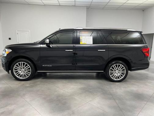 Agate Black Metallic 2022 Ford Expedition Max Platinum