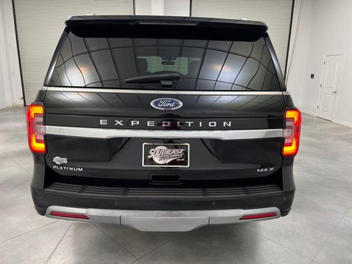 Agate Black Metallic 2022 Ford Expedition Max Platinum