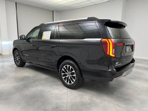 Agate Black Metallic 2025 Ford Expedition Max Platinum