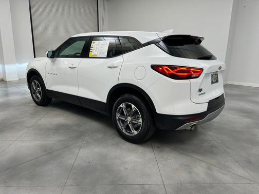 Summit White 2025 Chevrolet Blazer 2LT