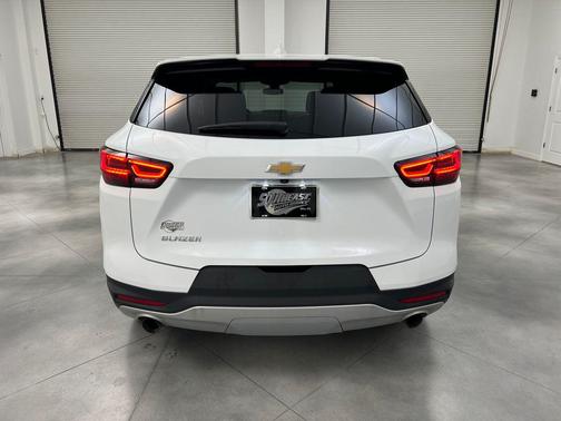 Summit White 2025 Chevrolet Blazer 2LT