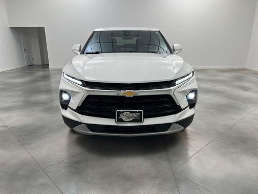 Summit White 2025 Chevrolet Blazer 2LT