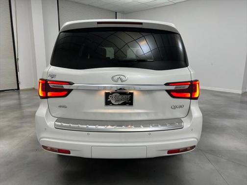 2024 INFINITI QX80 SENSORY AWD
