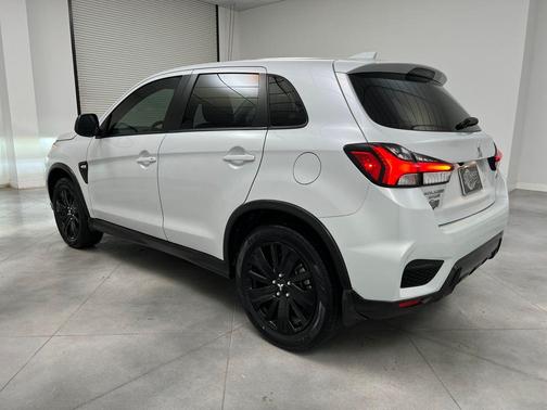 2022 Mitsubishi Outlander Sport 2.0 LE