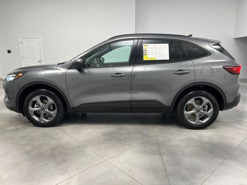 Carbonized Gray Metallic 2025 Ford Escape ST-Line