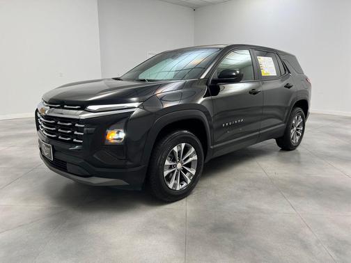 Mosaic Black Metallic 2025 Chevrolet Equinox 1LT
