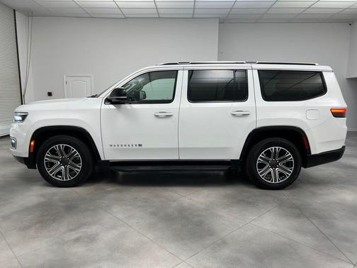 2024 Jeep Wagoneer Series II 4x2