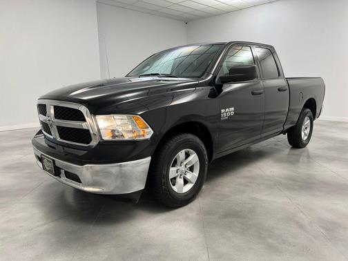 2024 RAM 1500 Classic SLT