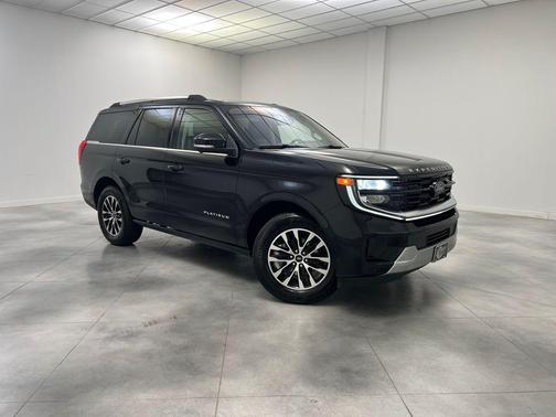 Agate Black Metallic 2025 Ford Expedition Platinum