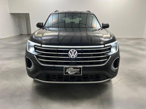 deep black pearl 2026 Volkswagen Atlas 2.0T SE w/Technology