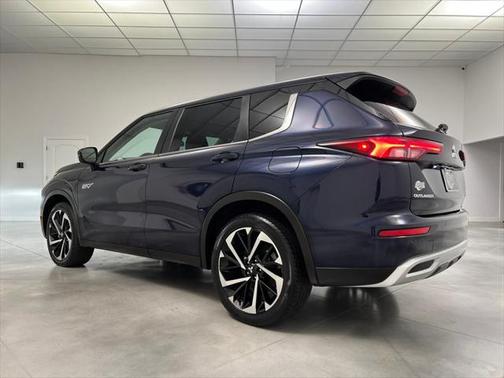 2023 Mitsubishi Outlander PHEV SE S-AWC