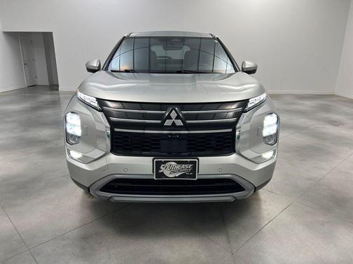 Alloy Silver Metallic 2025 Mitsubishi Outlander SE 2.5 S-AWC