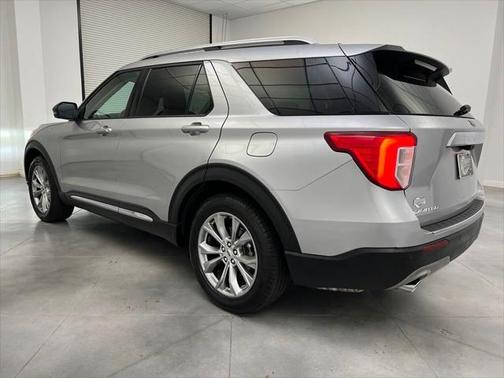 Silver Metallic 2021 Ford Explorer Limited