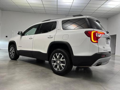 2023 GMC Acadia FWD SLT