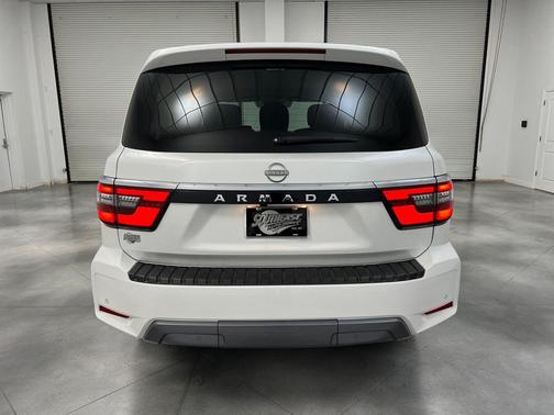 2024 Nissan Armada SV 2WD