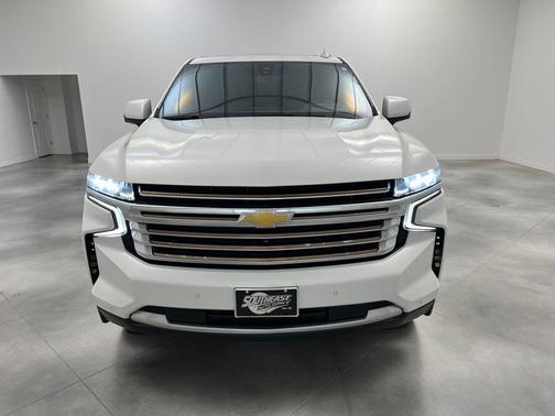 2022 Chevrolet Tahoe 4WD High Country