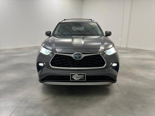 2020 Toyota Highlander Hybrid Platinum
