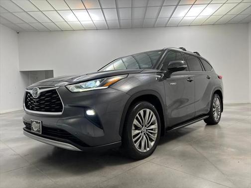 2020 Toyota Highlander Hybrid Platinum