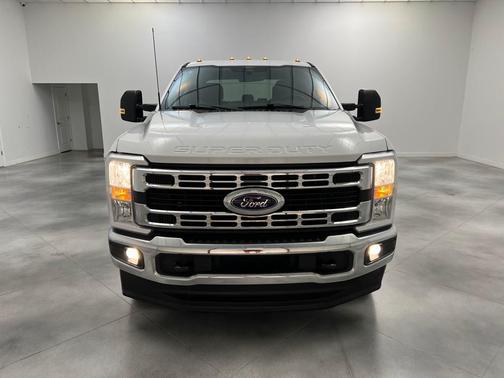 2024 Ford F-350 XLT