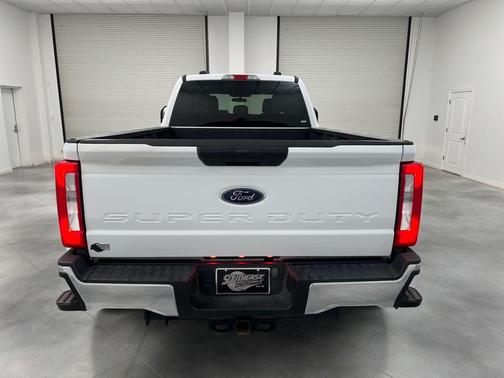 2024 Ford F-350 XLT