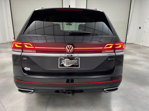 2024 Volkswagen Atlas 2.0T SE w/Technology 4MOTION