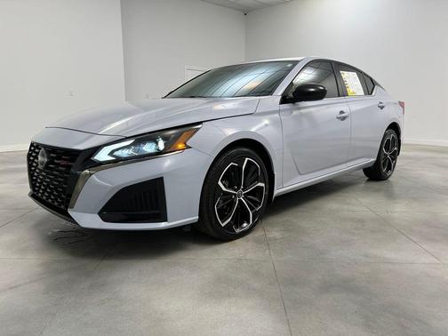 2024 Nissan Altima SR Intelligent AWD