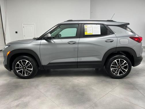 Sterling Gray Metallic 2025 Chevrolet Trailblazer LT