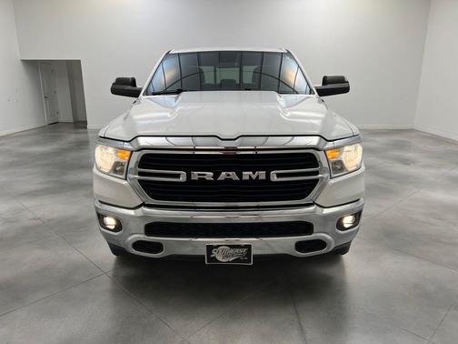 Bright White Clearcoat 2021 RAM 1500 Big Horn/Lone Star