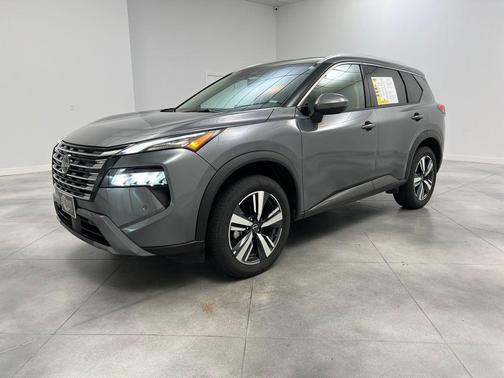 Gun Metallic 2026 Nissan Rogue SL