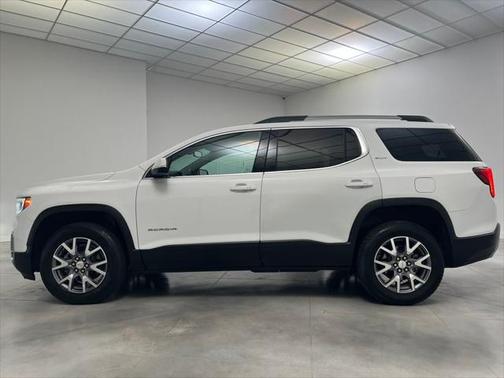2023 GMC Acadia FWD SLT