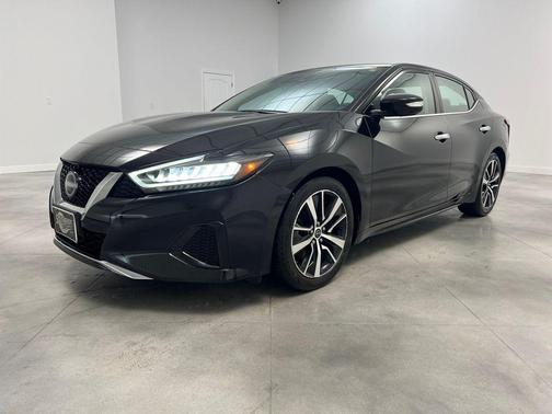 2023 Nissan Maxima SV