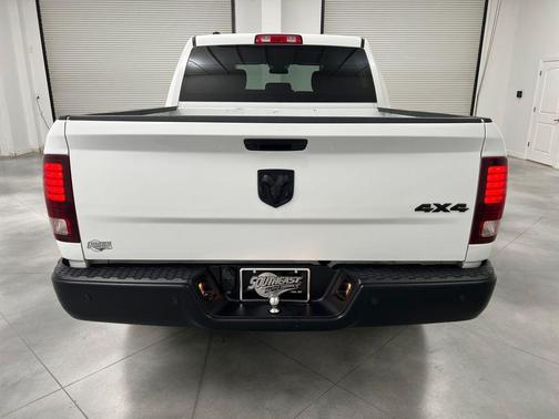 Bright White Clearcoat 2024 RAM 1500 Classic Warlock Crew Cab 4x4 5'7' Box