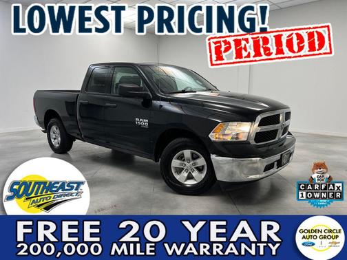 Diamond Black Crystal Pearlcoat 2024 RAM 1500 Classic SLT