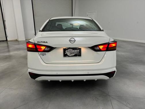 2024 Nissan Altima S FWD