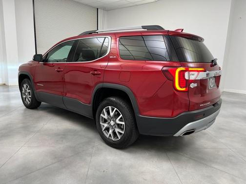 2023 GMC Acadia FWD SLT