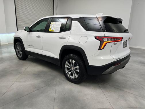 Summit White 2026 Chevrolet Equinox 1LT