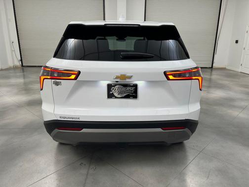 Summit White 2026 Chevrolet Equinox 1LT