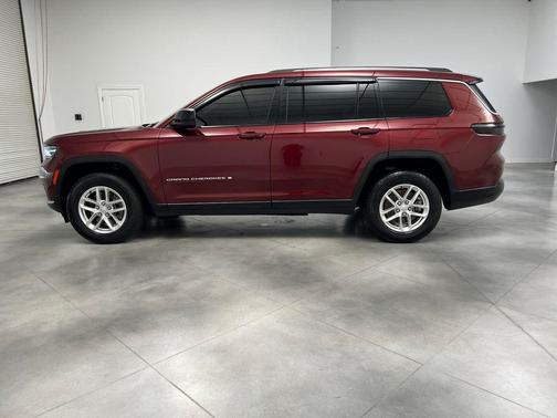 Velvet Red Pearlcoat 2023 Jeep Grand Cherokee L Laredo