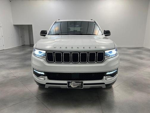 2024 Jeep Wagoneer L Series II 4x2