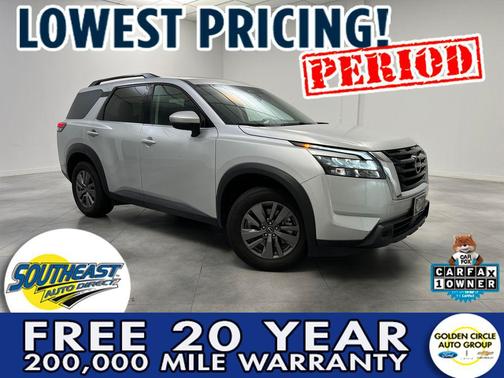 Brilliant Silver Metallic 2024 Nissan Pathfinder SV FWD