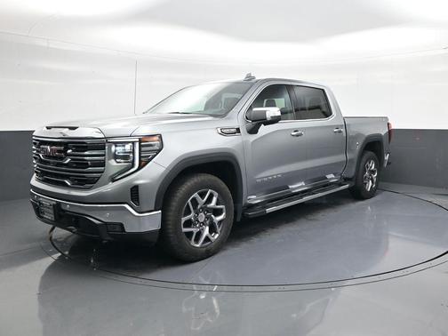 Sterling Metallic 2023 GMC Sierra 1500 SLT