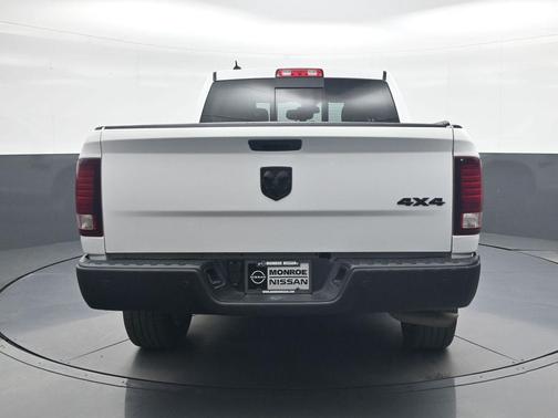 2023 RAM 1500 Classic Warlock Crew Cab 4x4 5'7' Box